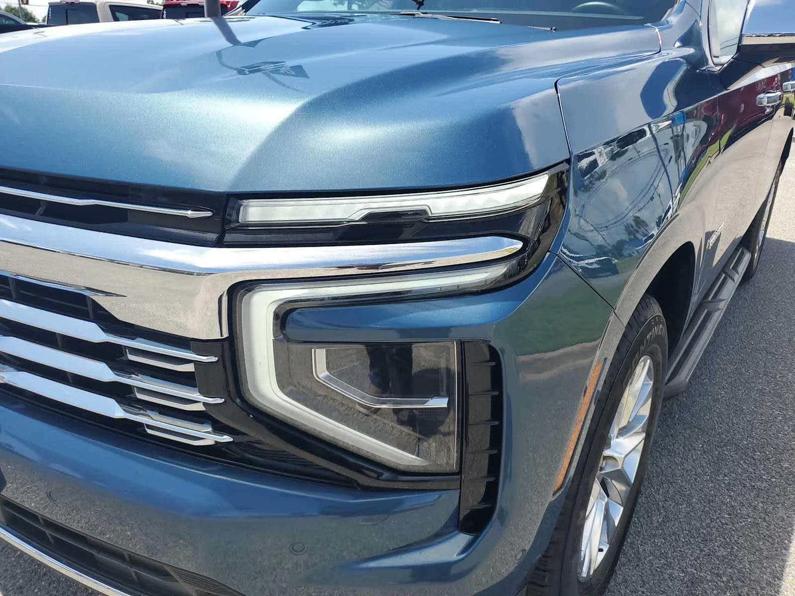 Used 2025 Lakeshore Blue Metallic Chevrolet Premier image 25