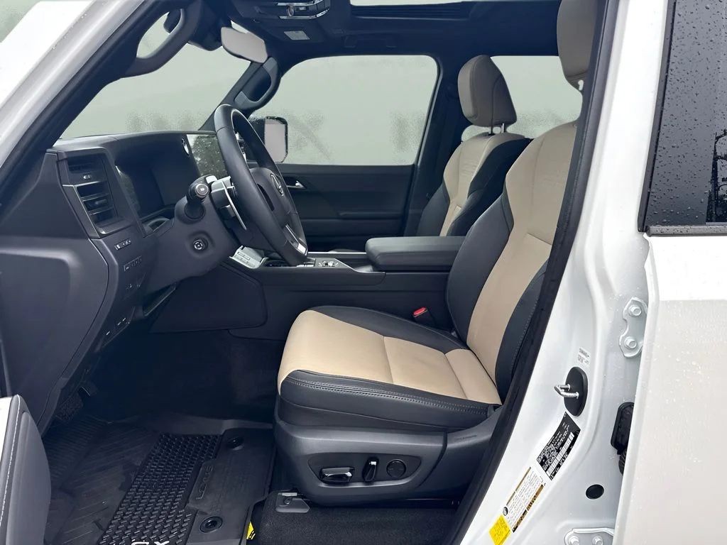 Used 2025 White Lexus 550 Overtrail image 5