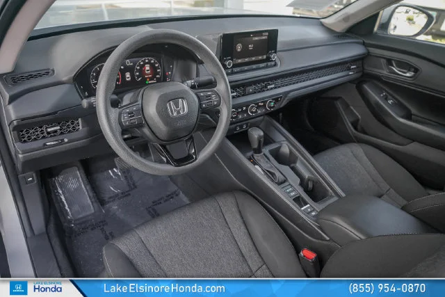 Used 2023 Lunar Silver Metallic Honda EX image 17