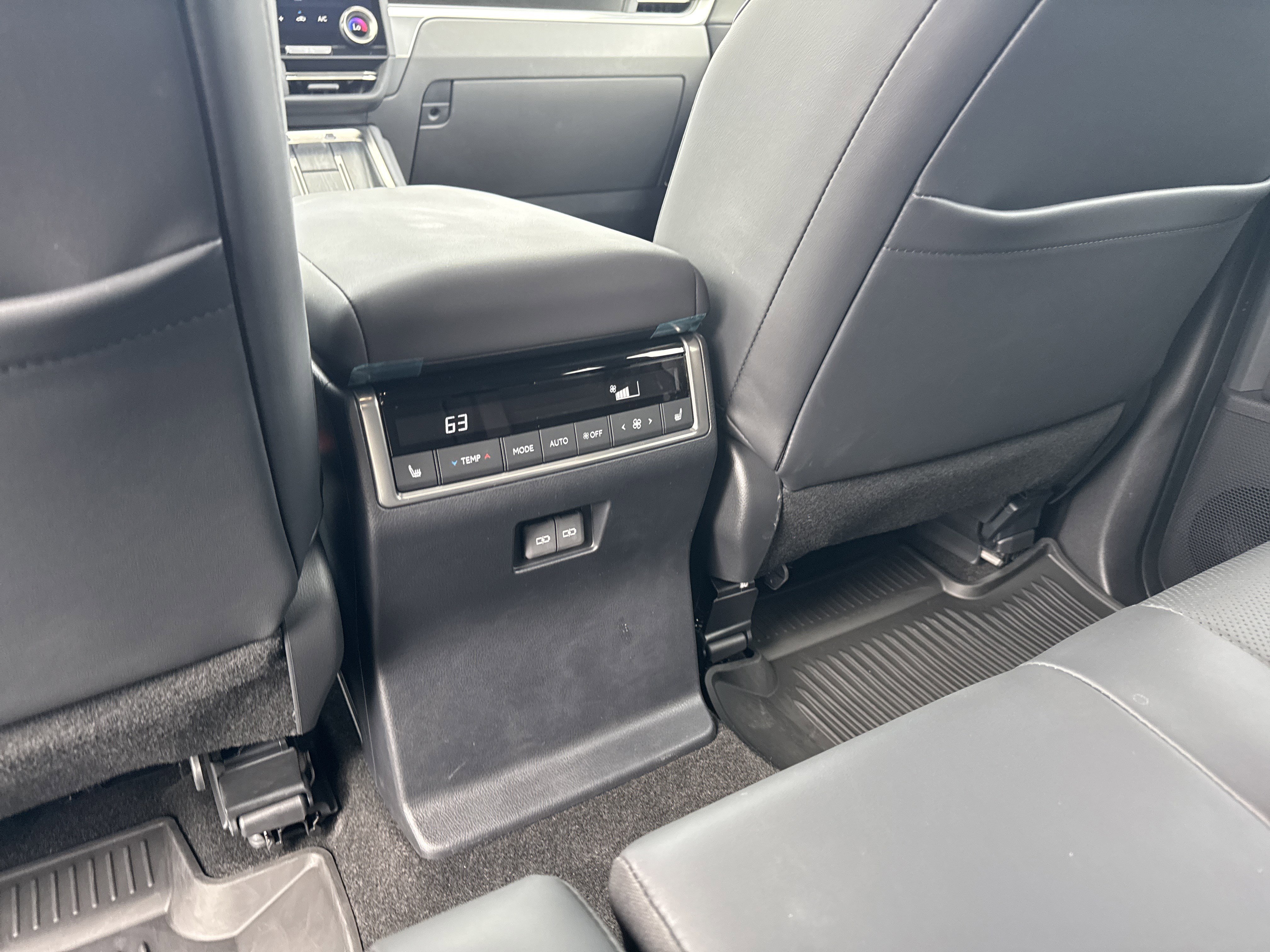 Used 2025 Incognito Lexus 550 Premium+ image 22
