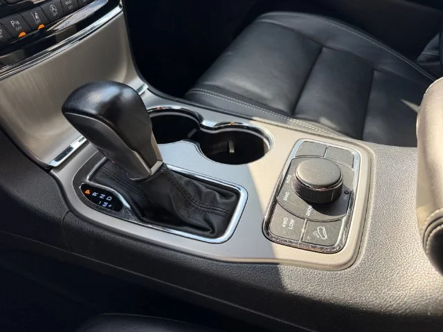 Certified Used 2021 Blue Jeep Limited image 18