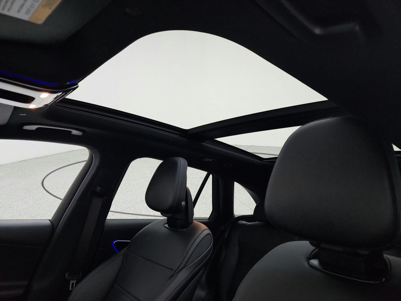 Certified Used 2026 Black Mercedes-Benz GLC 300 image 22