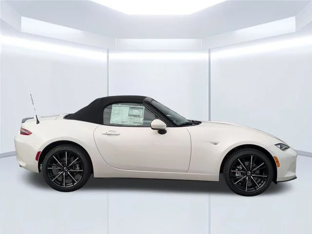 New 2026 Snowflake White Pearl Mazda Grand Touring image 7