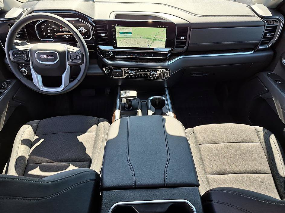 Used 2026 Onyx Black GMC Elevation image 29
