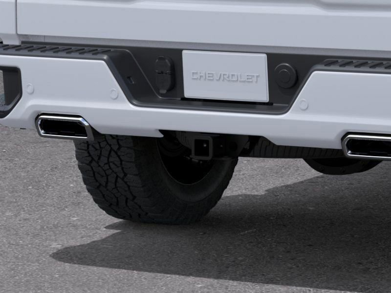 New 2026 Summit White Chevrolet RST image 14