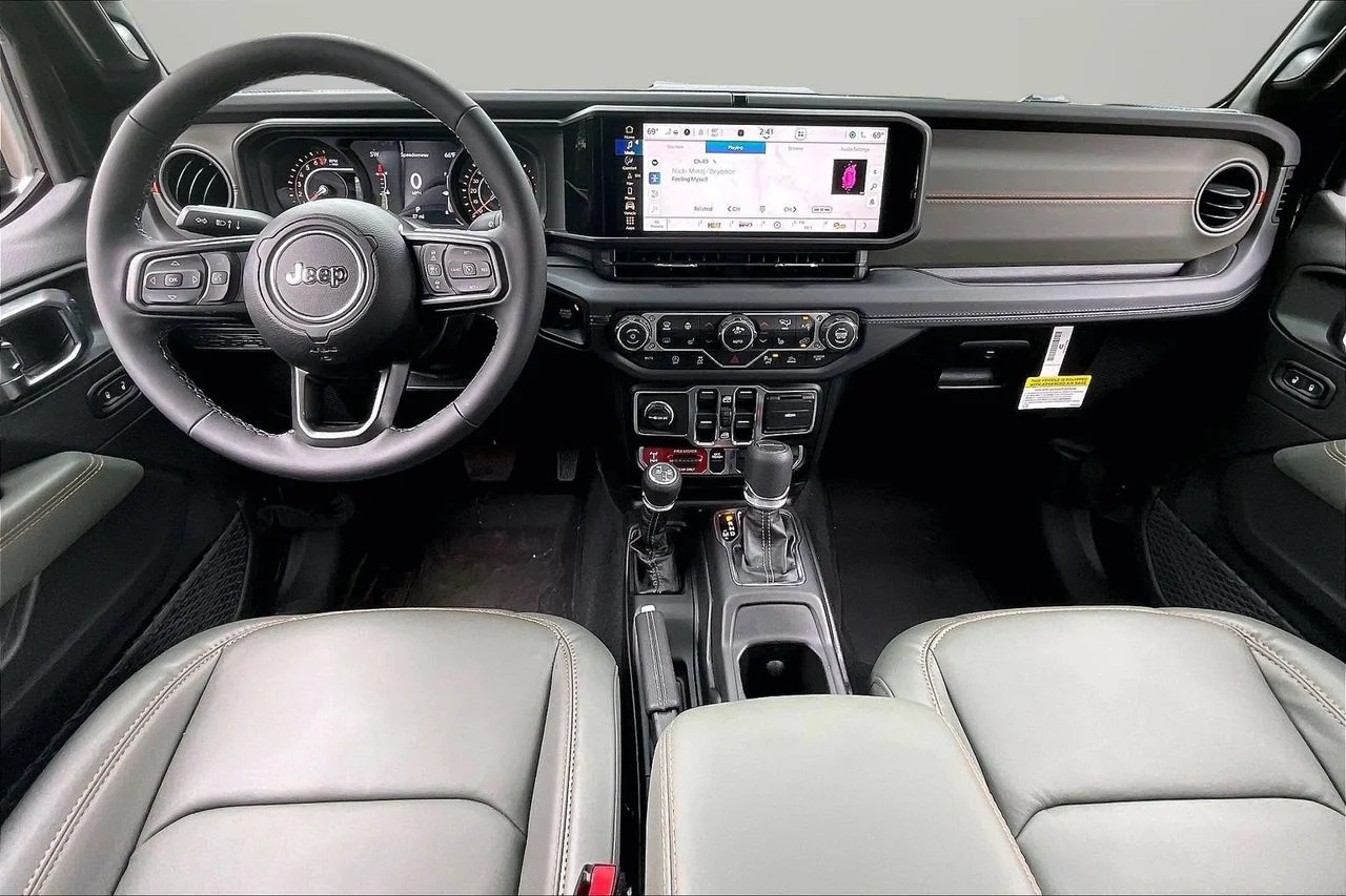 New 2026 Black Clear-Coat Exterior Paint Jeep Mojave X image 9