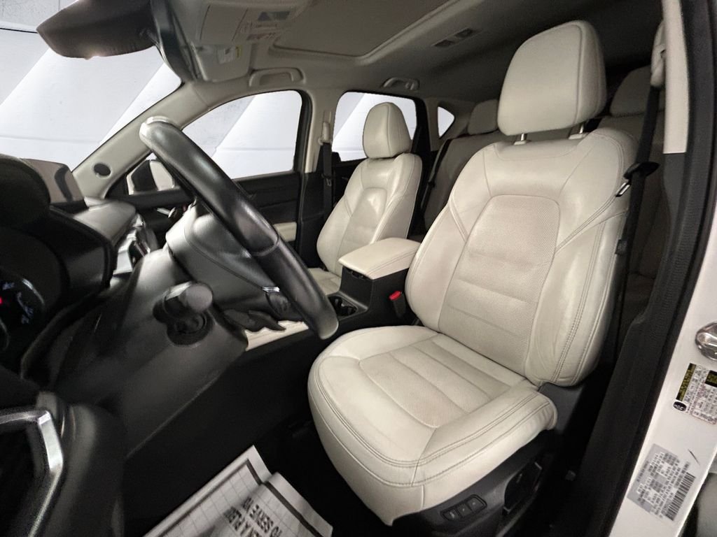 Used 2021 White Mazda Grand Touring image 8