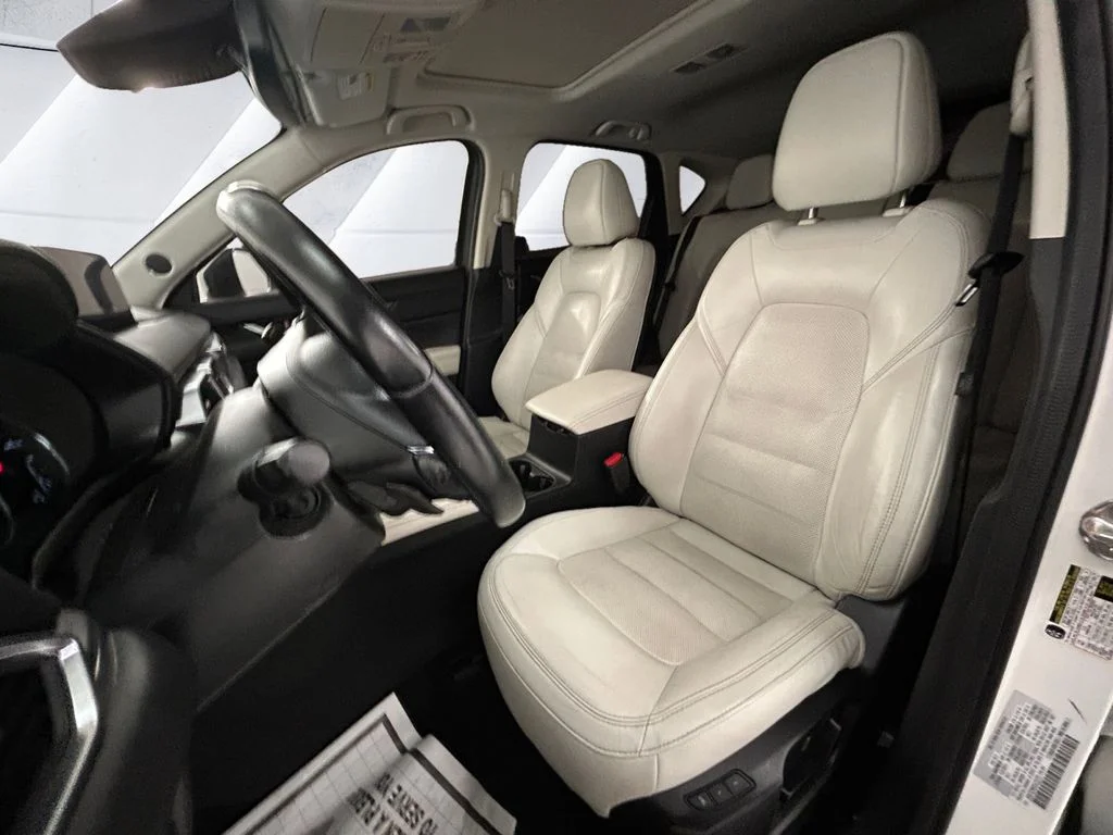 Used 2021 White Mazda Grand Touring image 8