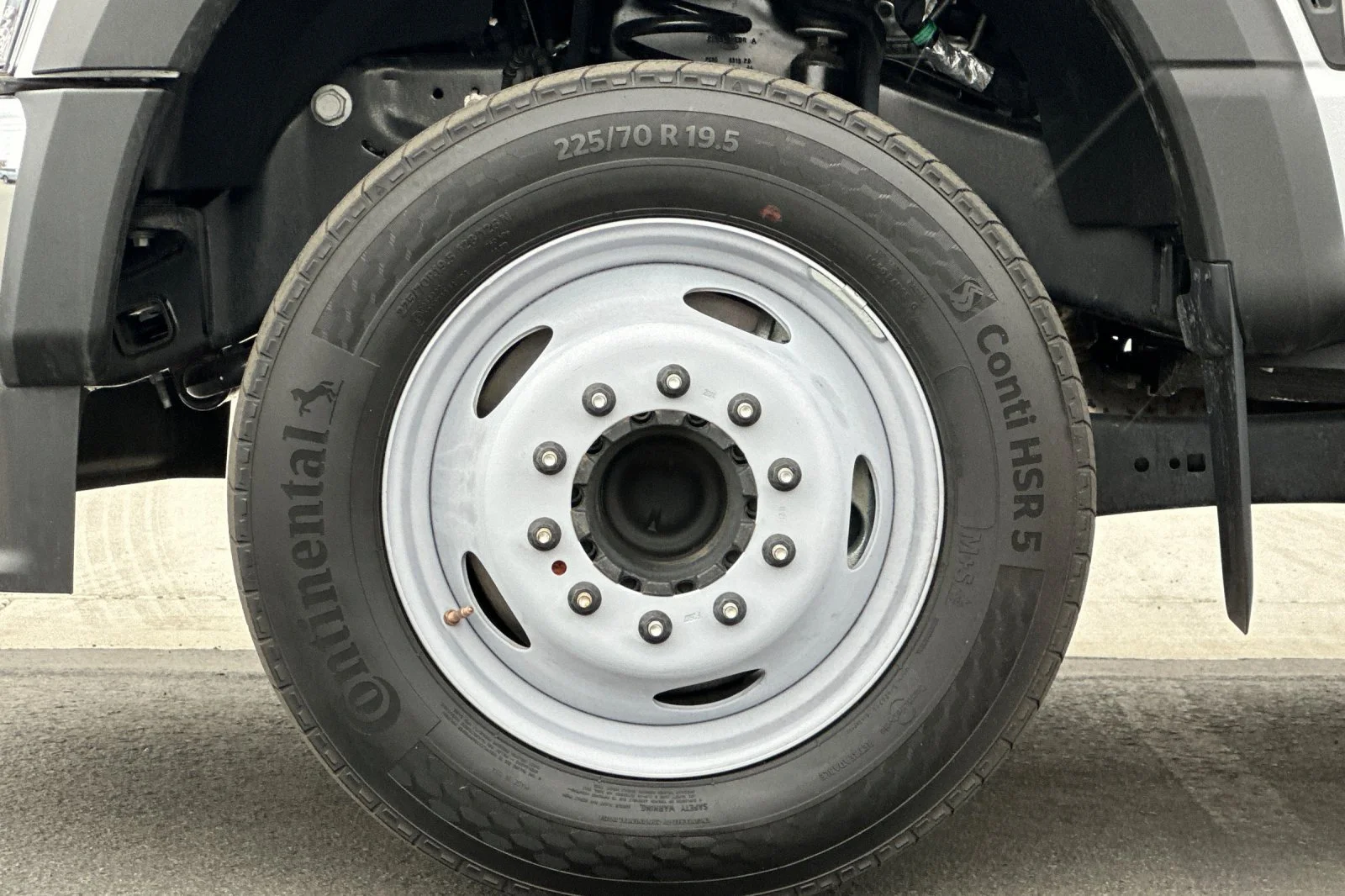 2024 Ford F-450 Super Duty Chassis Cab XL - Photo 21