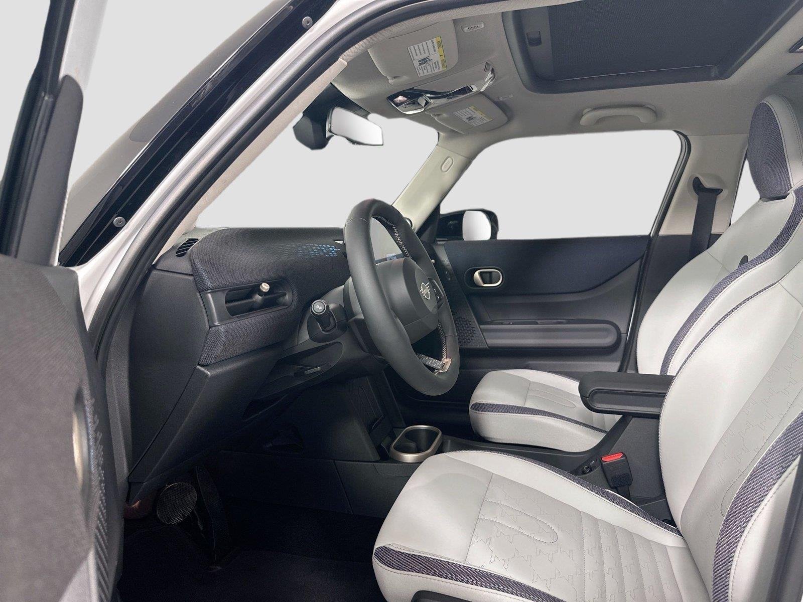 Certified Used 2025 Nanuq White Metallic MINI Cooper S image 20