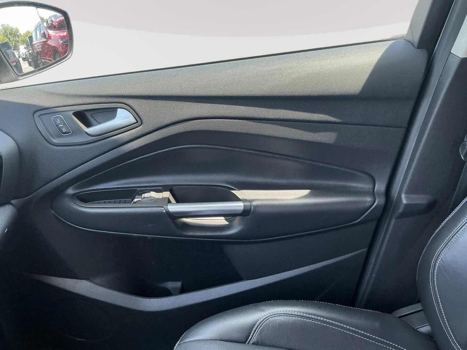 Used 2018 Magnetic Ford SEL image 4