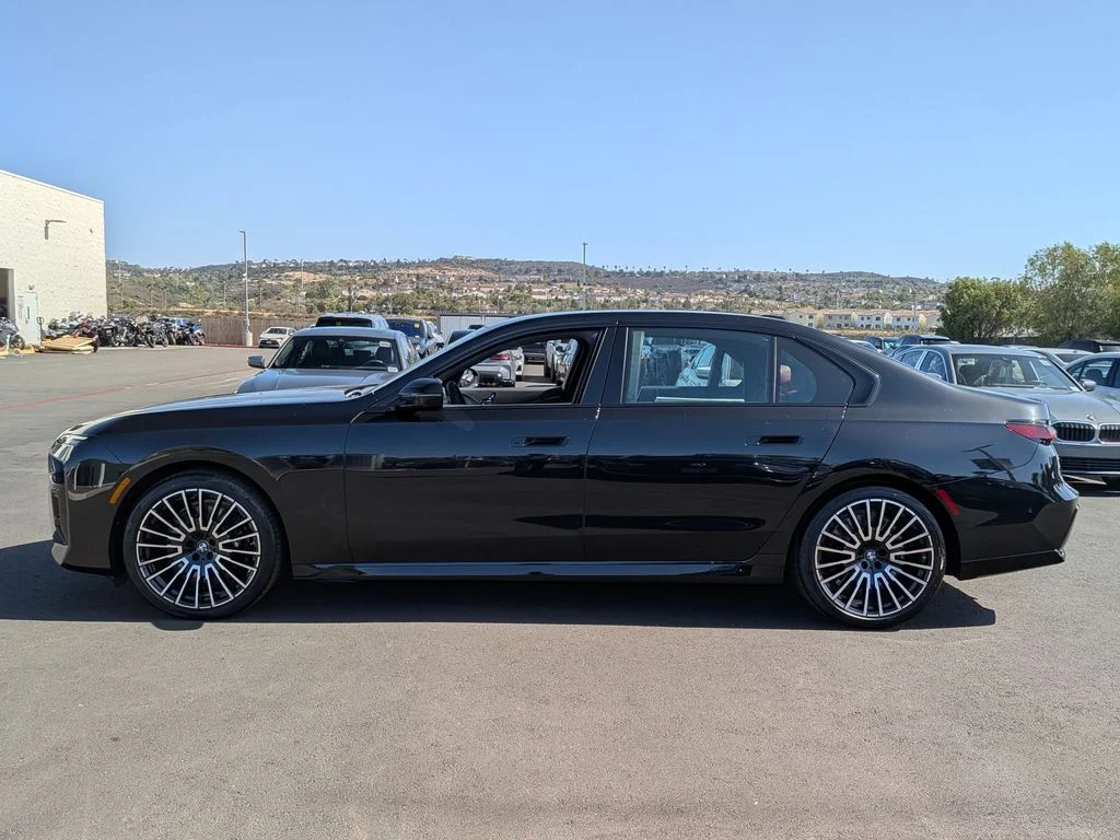 New 2026 Black BMW 740i image 5