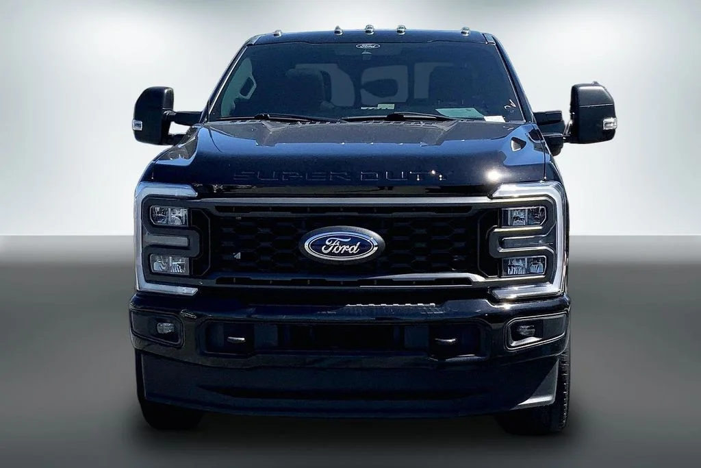 Used 2024 Black Ford XLT image 7
