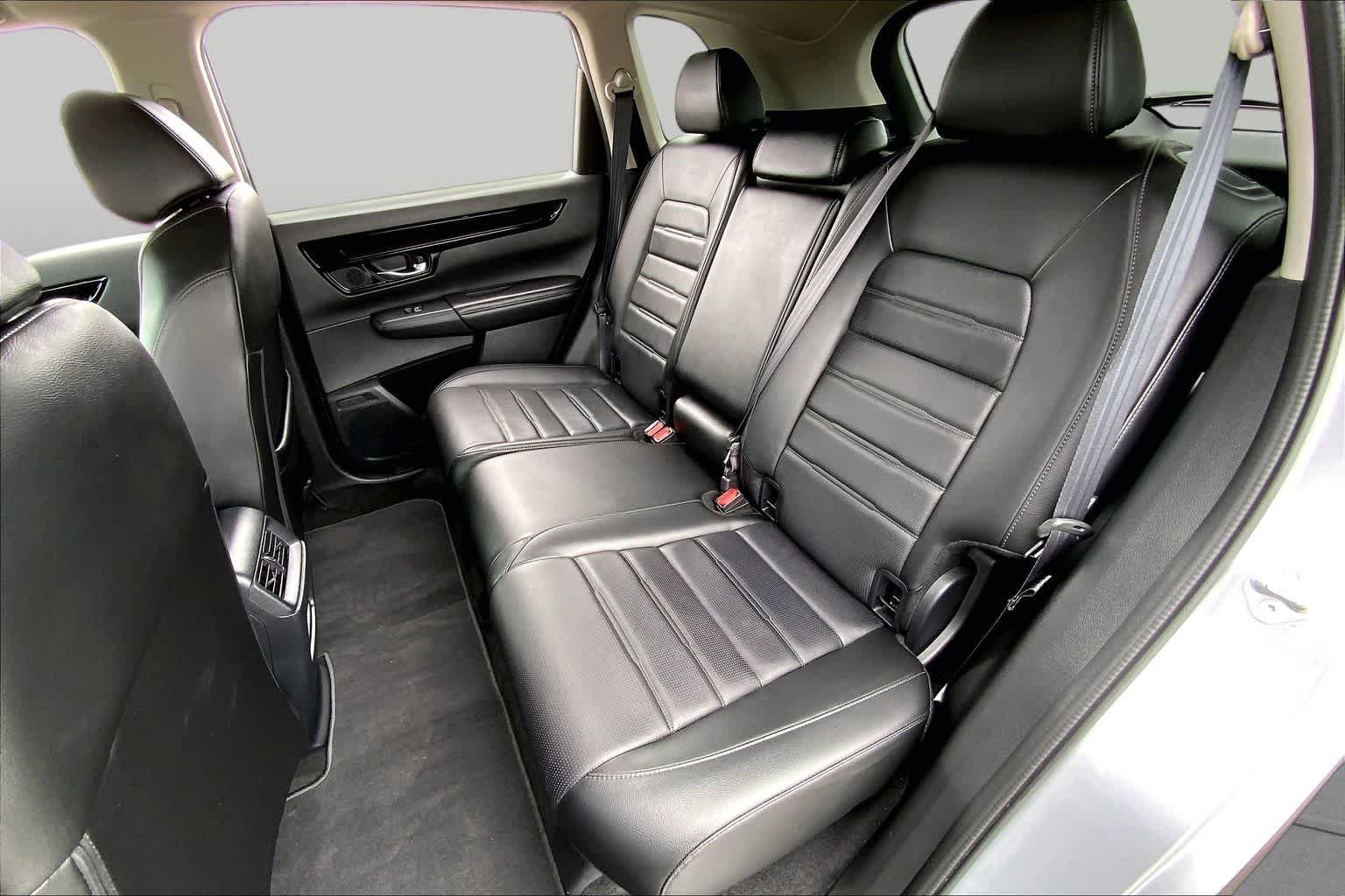 Used 2026 Solar Silver Metallic Honda EX-L image 20