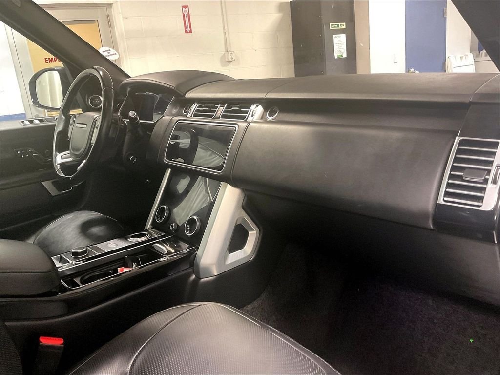 Used 2021 Black Land Rover Westminster image 14