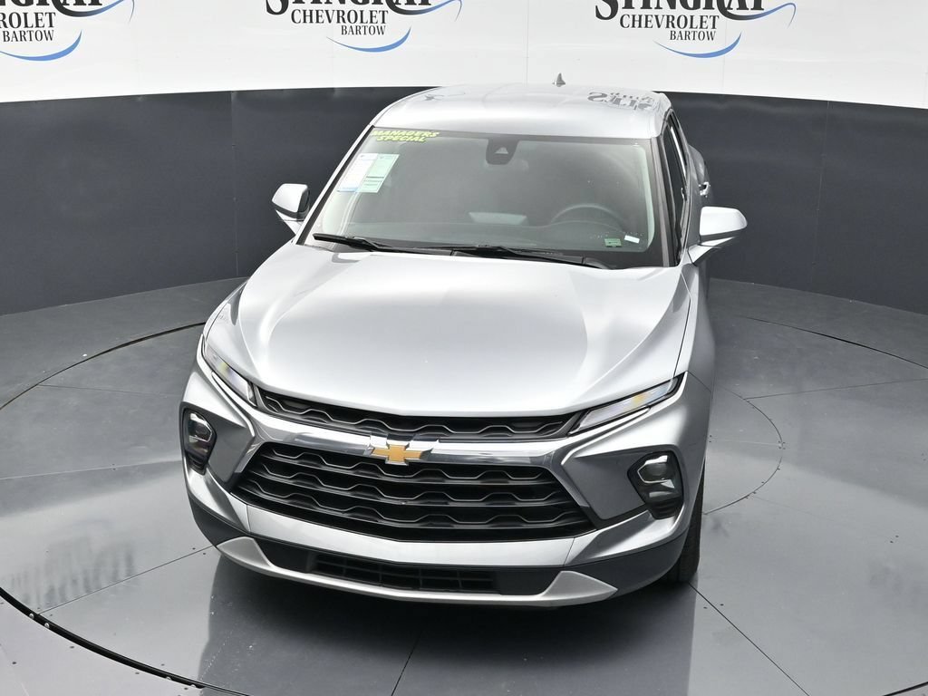 Used 2025 Sterling Gray Metallic Chevrolet 2LT image 22