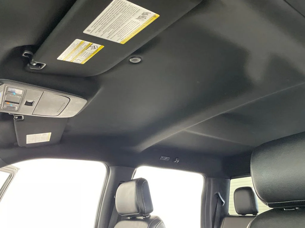 Used 2023 Agate Black Metallic Ford XLT image 19