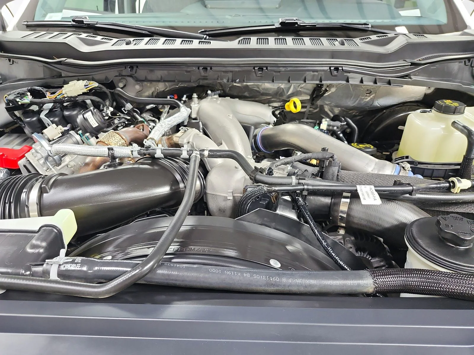 Used 2025 White Ford XLT image 18