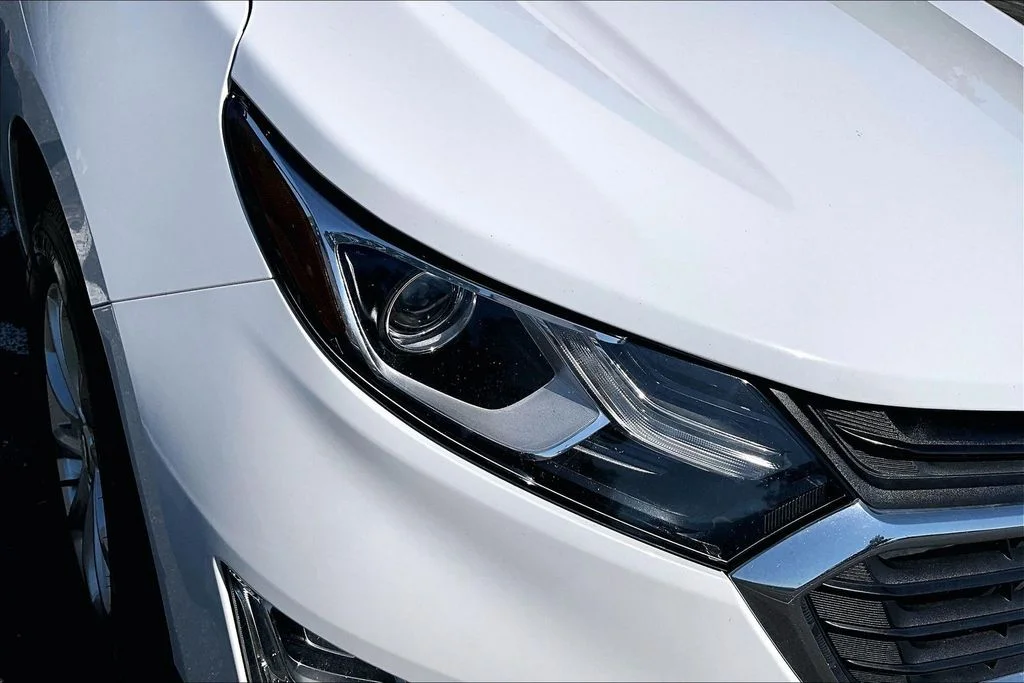 Used 2021 White Chevrolet LT image 32