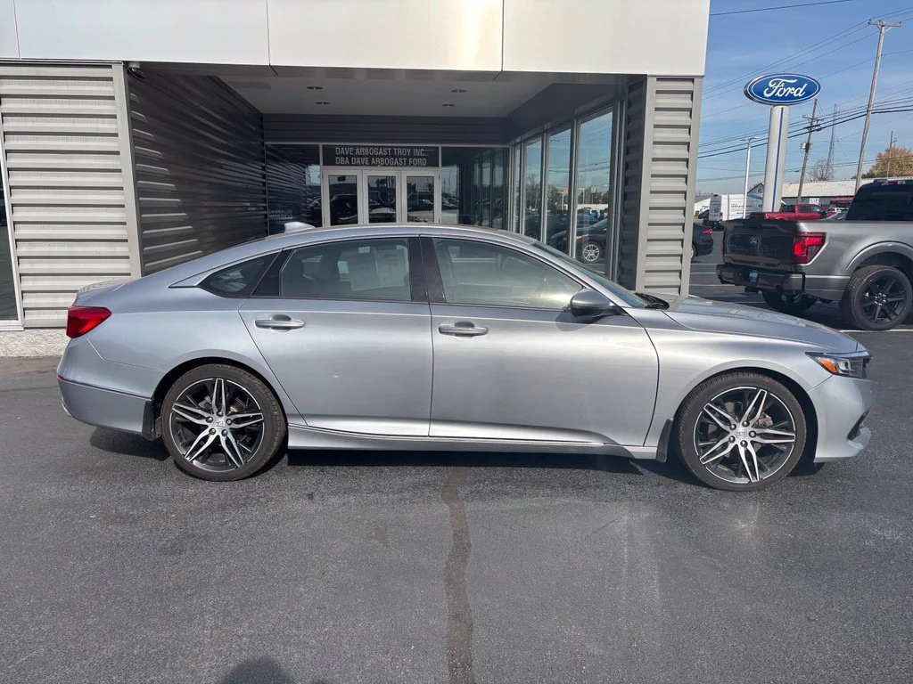 Used 2021 Silver Honda Touring 2.0T image 4
