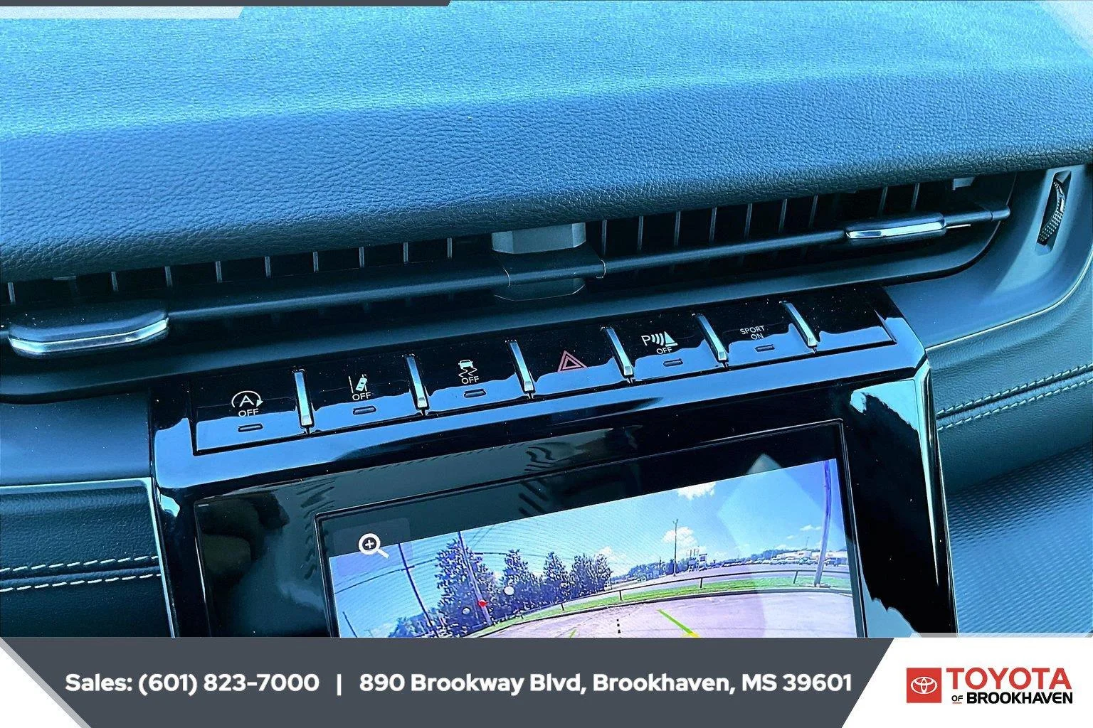 Used 2025 Silver Zynith Jeep Altitude X image 23