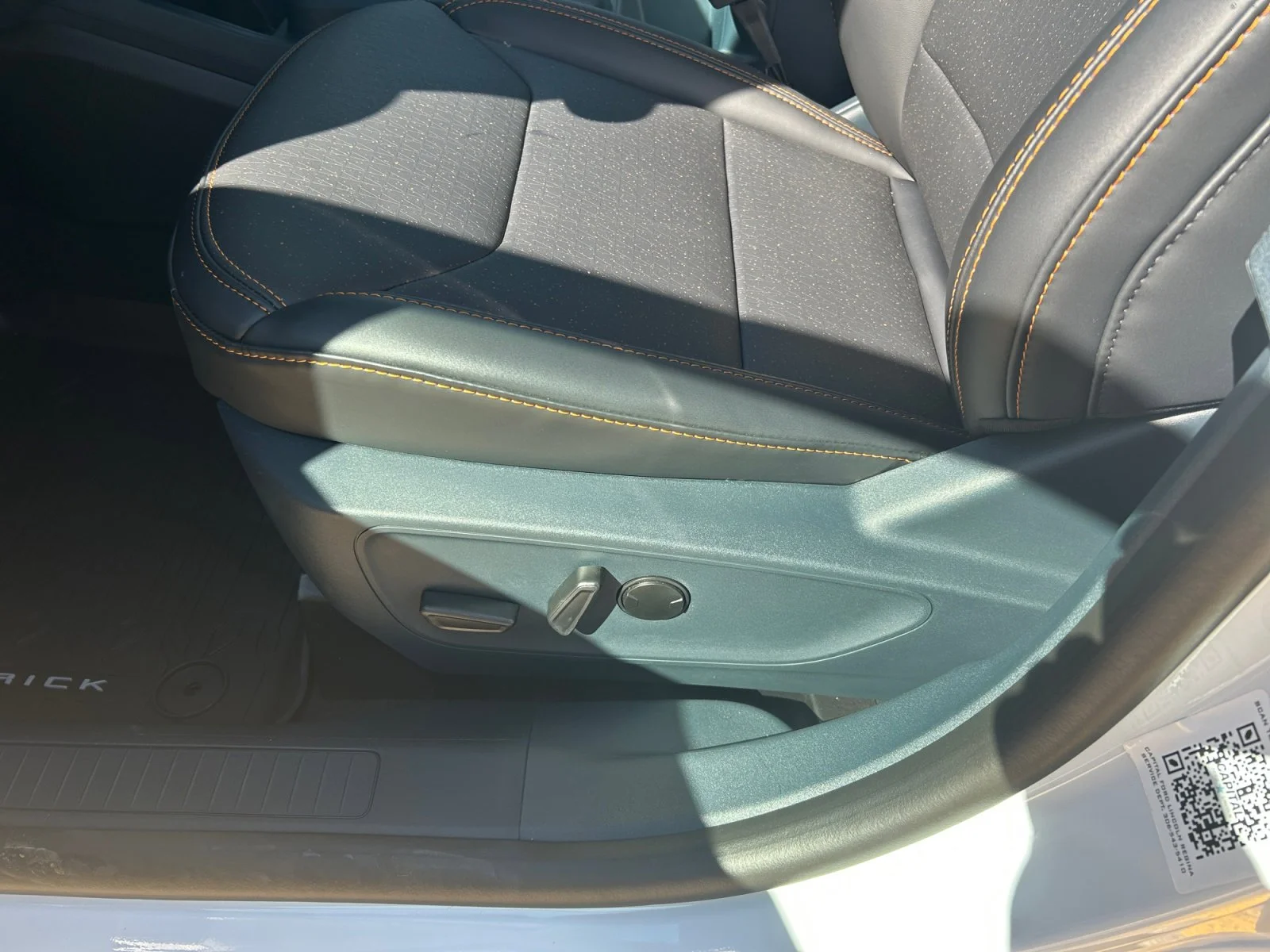 New 2026 Oxford White Ford Tremor image 14