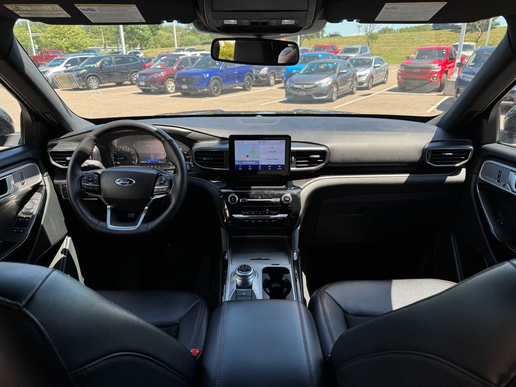 2023 Ford Explorer ST Line - Photo 15