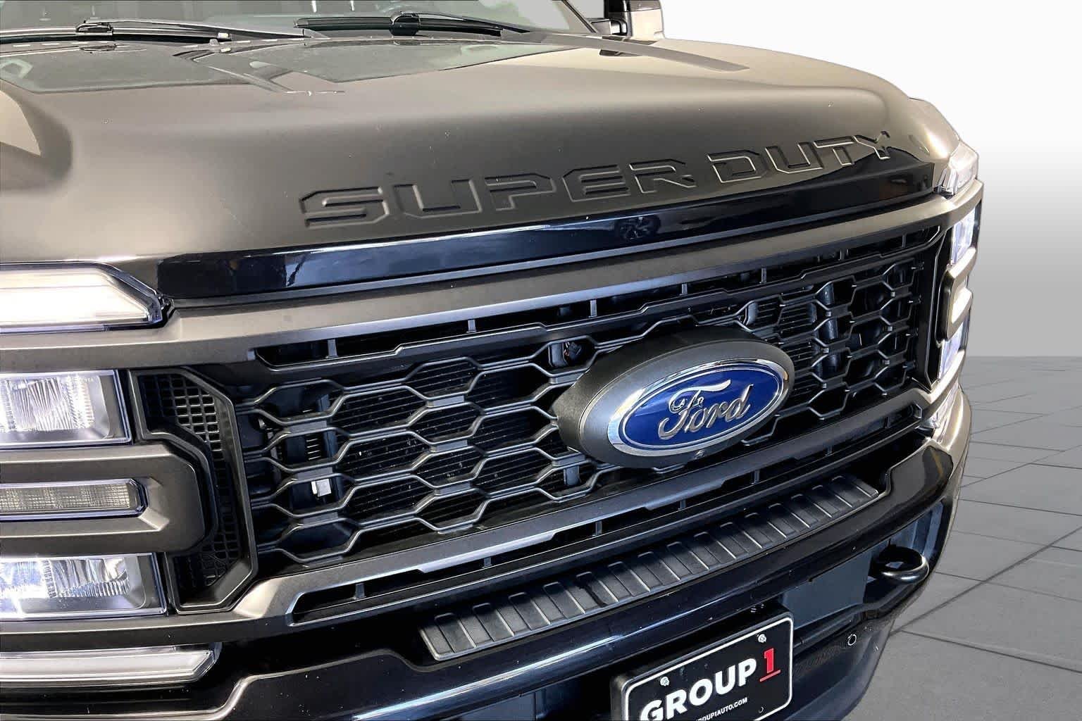 Used 2024 Agate Black Ford LARIAT image 28