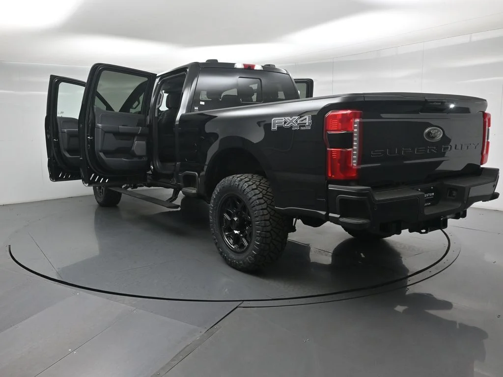 New 2026 Agate Black Metallic Ford Lariat image 33