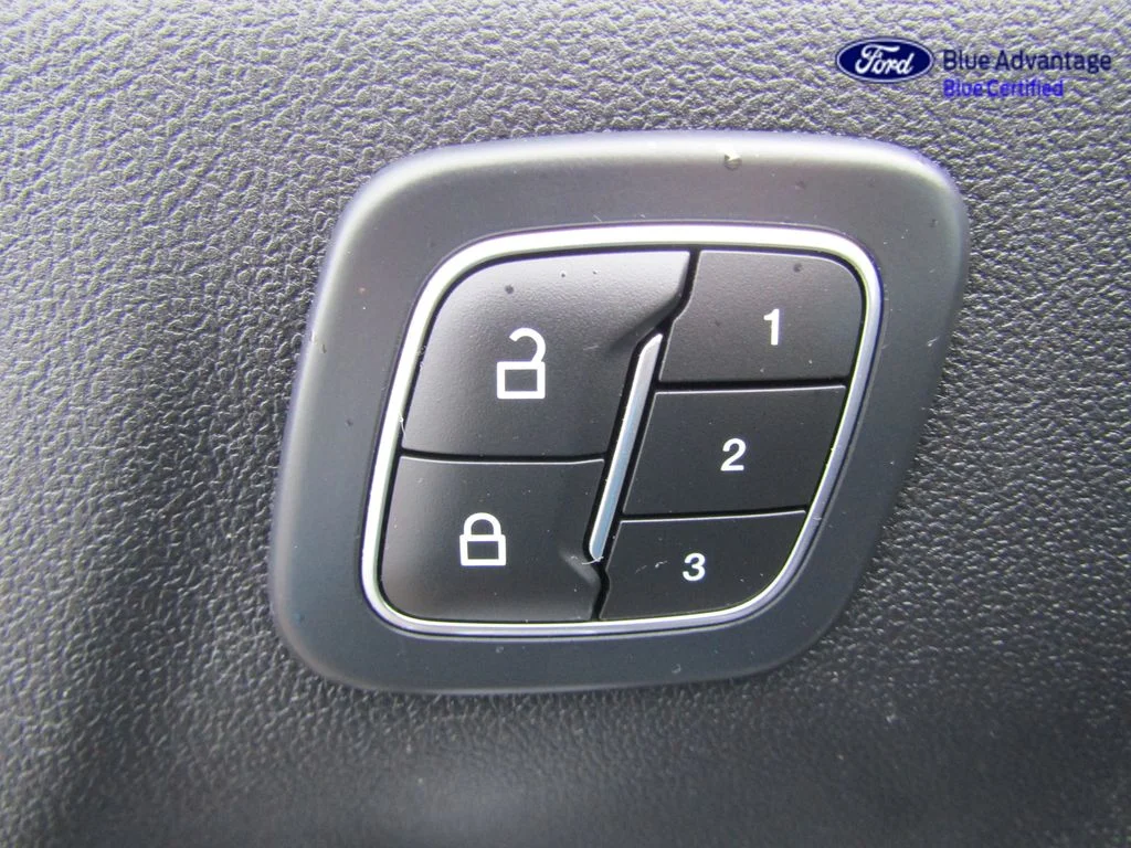 Certified Used 2023 Oxford White Ford ST-Line Select image 28