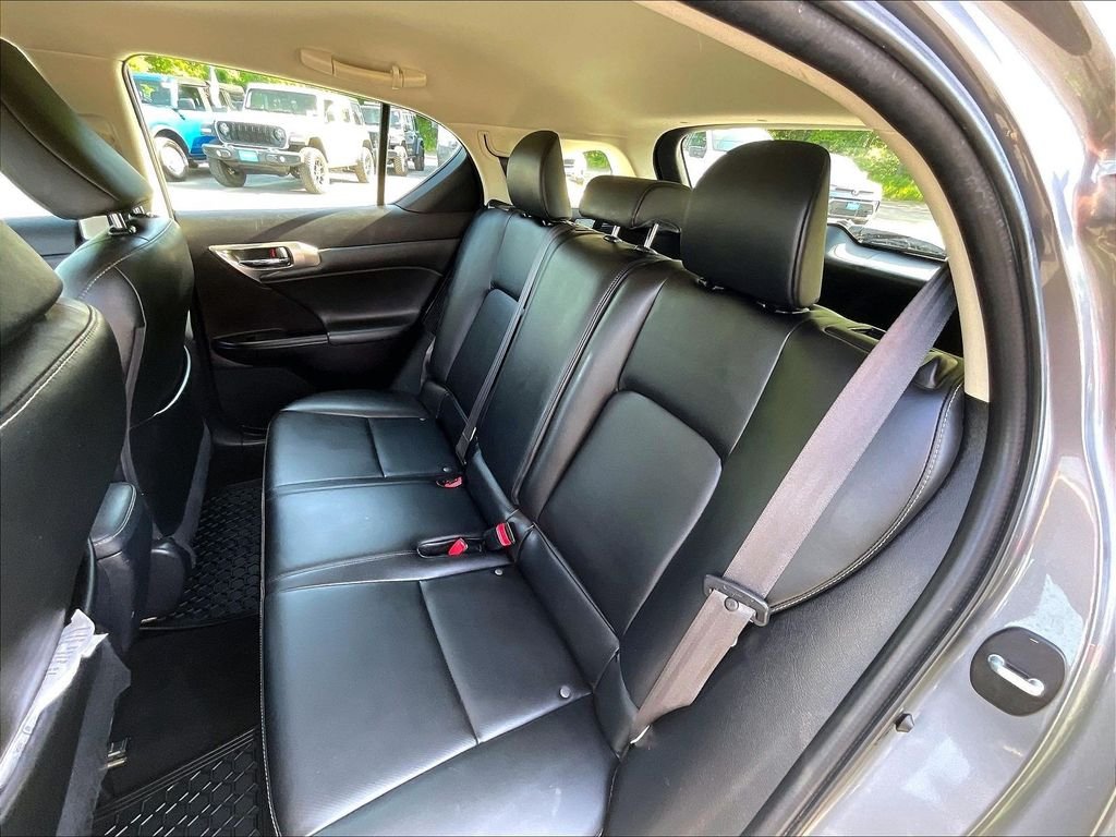 Used 2016 Gray Lexus 200h image 24