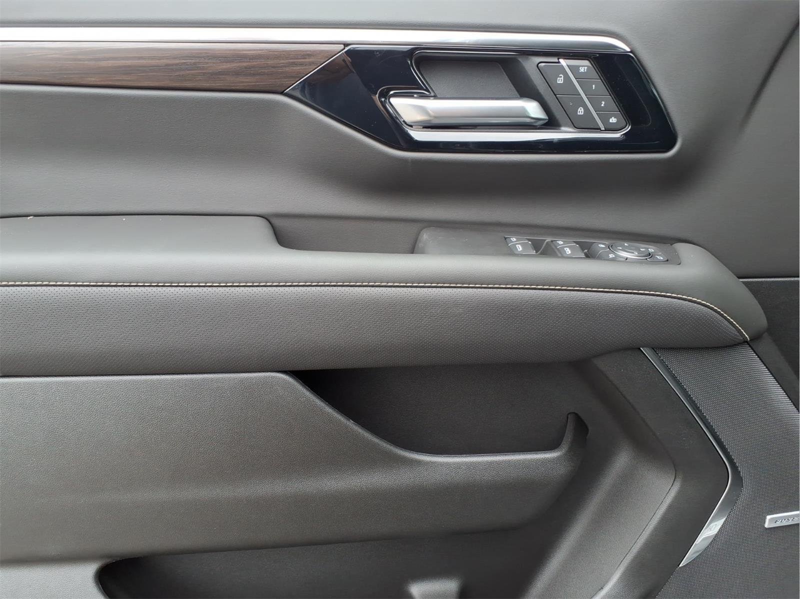 New 2026 Sterling Gray Metallic Chevrolet Premier image 15