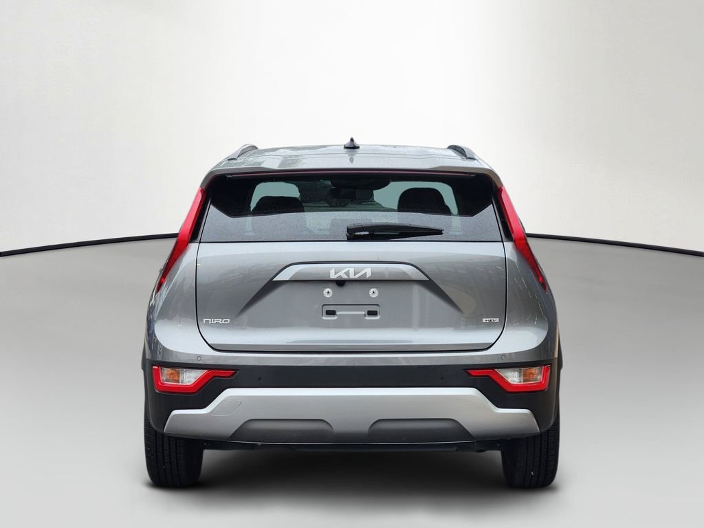 Used 2023 Gray Kia EX image 6