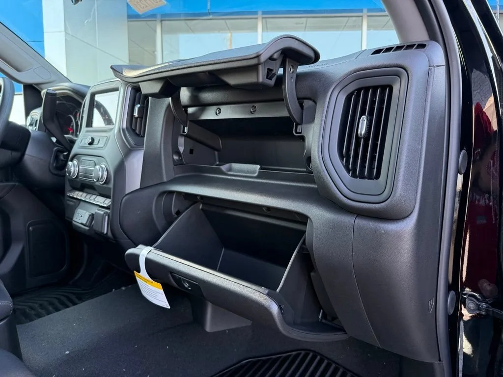 New 2026 Onyx Black GMC Pro image 15
