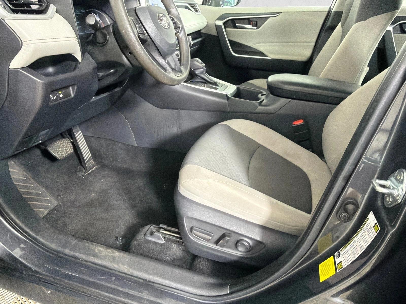 Used 2025 Magnetic Gray Metallic Toyota XLE image 9