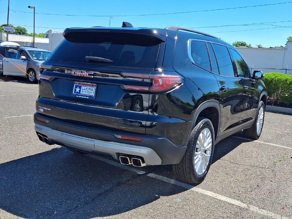 Used 2024 Ebony Twilight Metallic GMC Elevation image 11