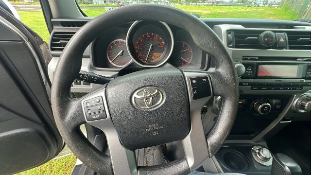 Used 2013 Silver Toyota Limited image 21
