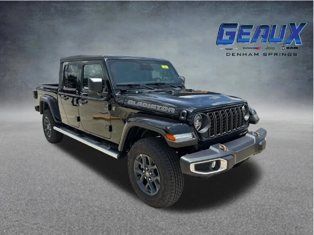 New 2026 Black Clear-Coat Exterior Paint Jeep 85th Anniversary Edition image 1