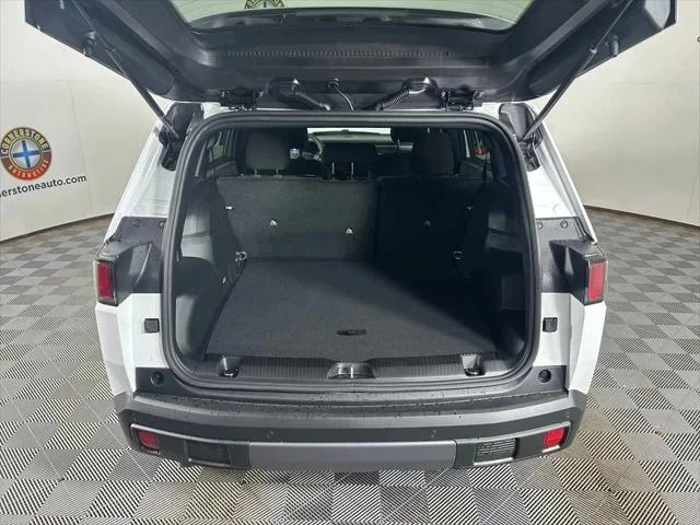 New 2026 Bright White Clearcoat Jeep Laredo image 19