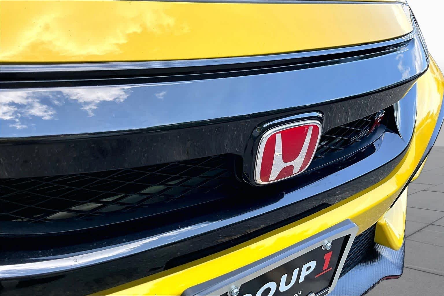 Used 2021 Phoenix Yellow Honda Limited Edition image 28
