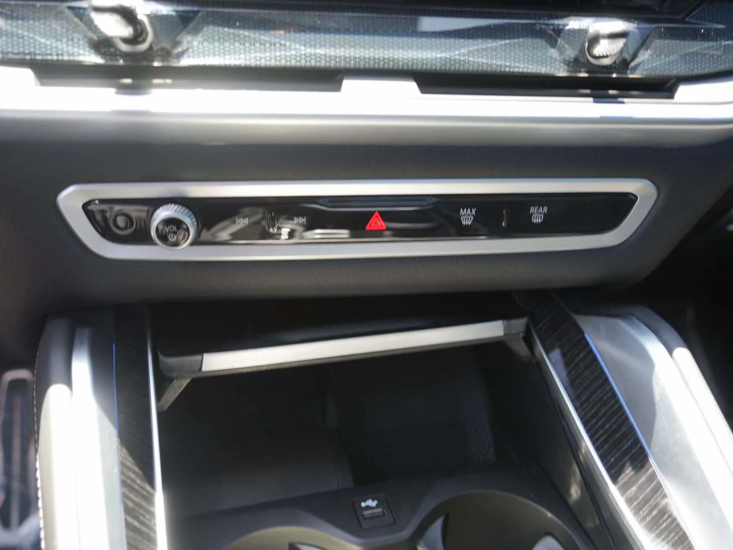 Certified Used 2025 Brooklyn Grey Metallic BMW xDrive40i Sports Activity Coupe image 22