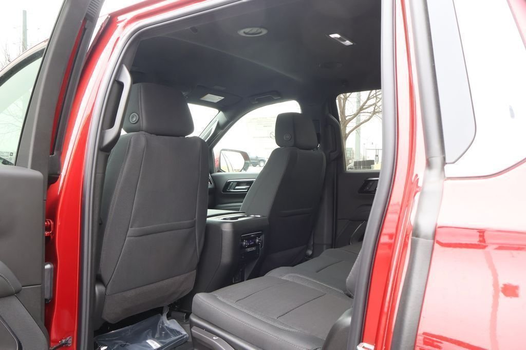 2026 Chevrolet Suburban LS - Photo 34