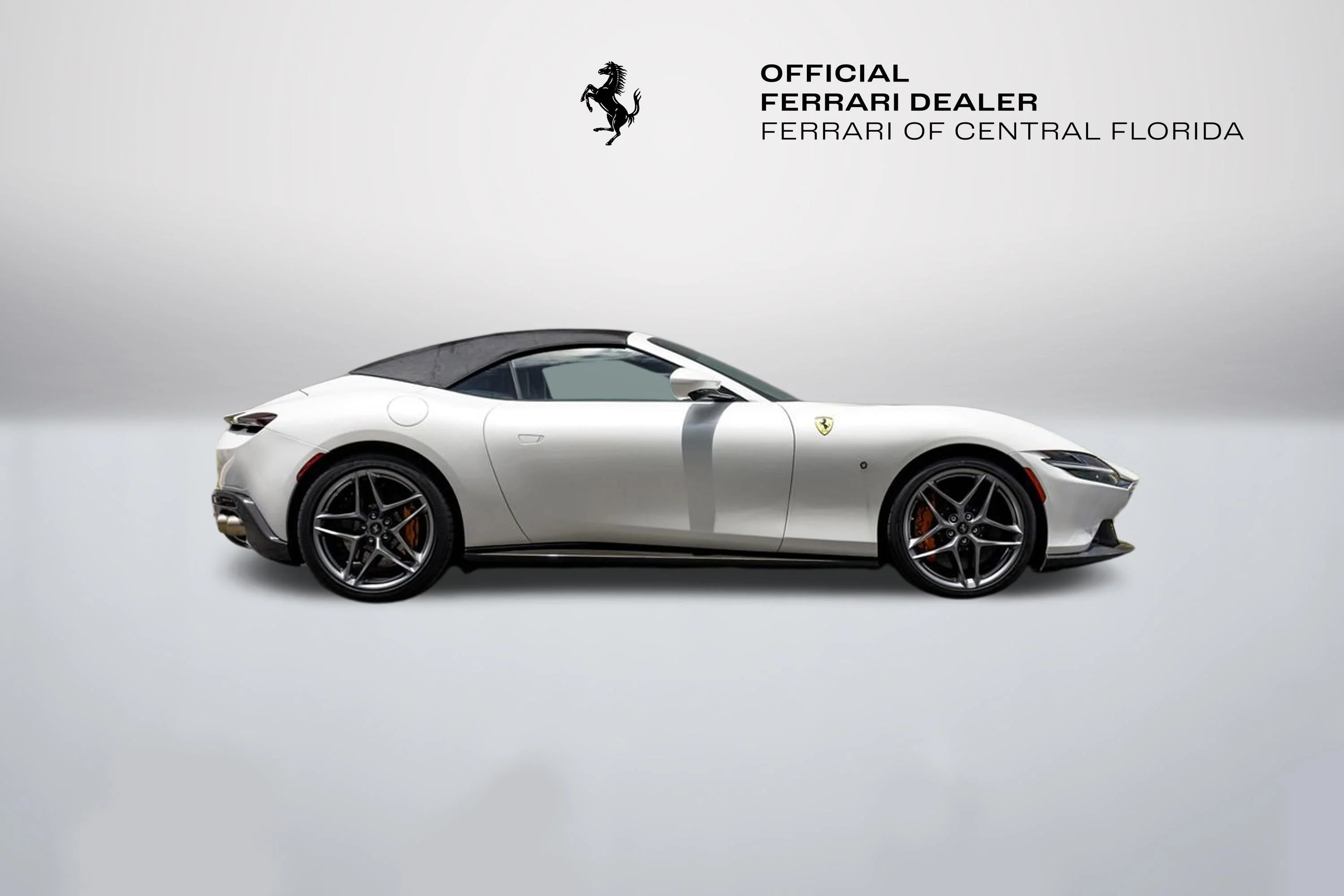 Used 2024 Bianco Italia Ferrari Spider image 6