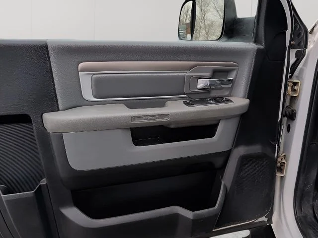 2018 RAM Ram 3500 Chassis Cab Tradesman - Photo 13