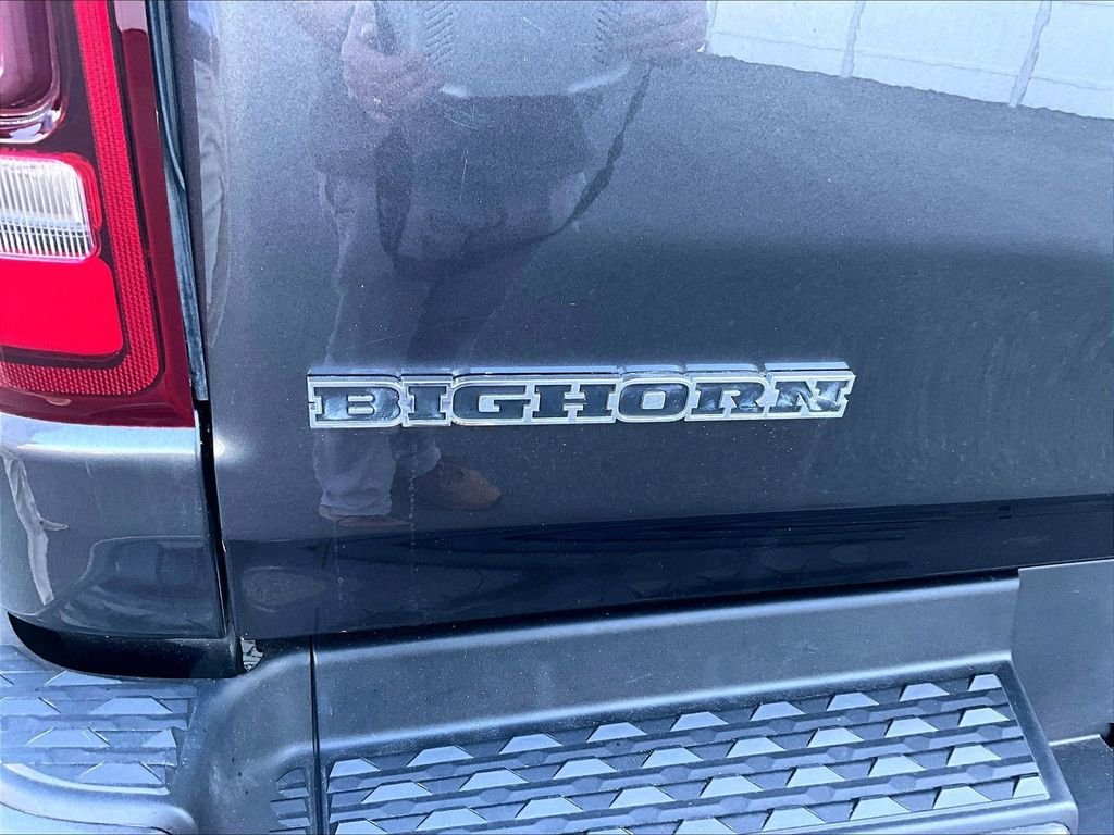 Used 2019 Granite Crystal Metallic Clearcoat Ram Big Horn/Lone Star image 28