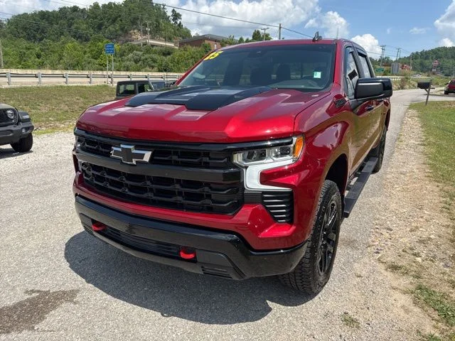 Used 2025 Red Chevrolet LT Trail Boss image 7