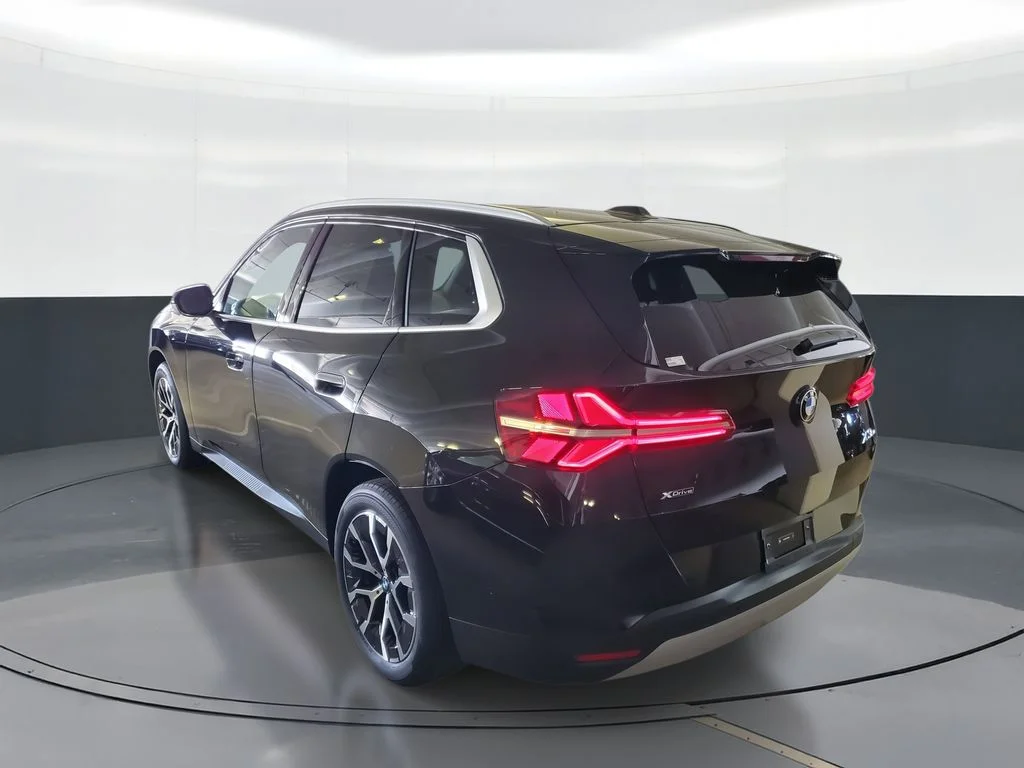 Used 2026 Black Sapphire Metallic BMW 30 xDrive image 4