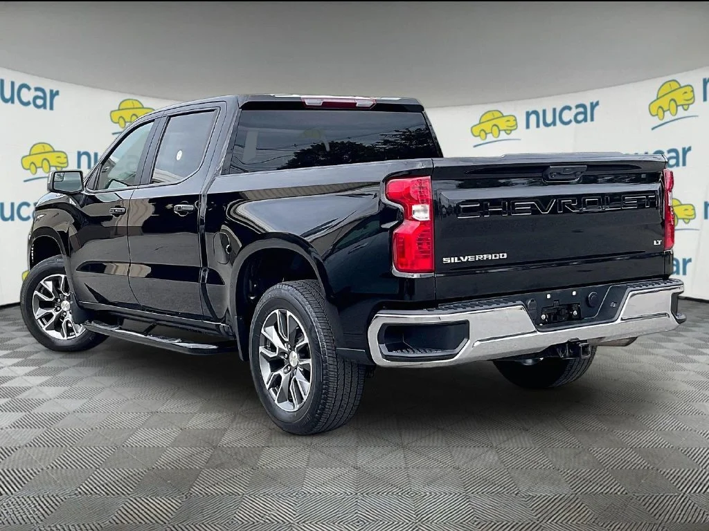 Used 2023 Black Chevrolet LT image 4