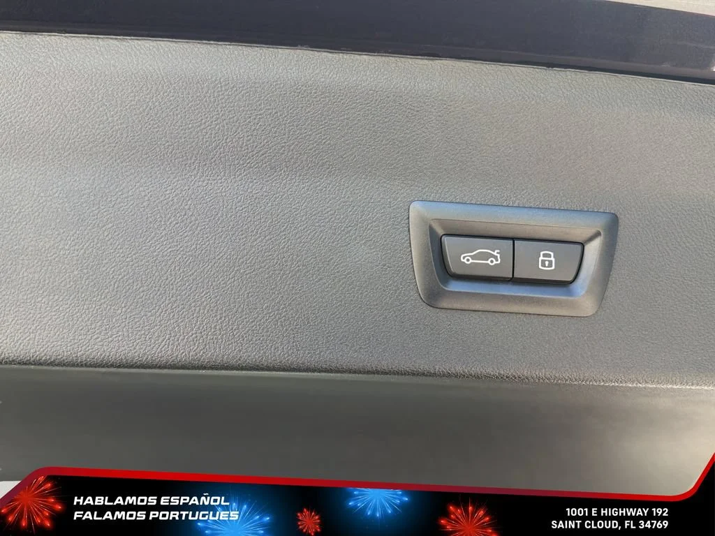 Used 2023  BMW xDrive30i image 29