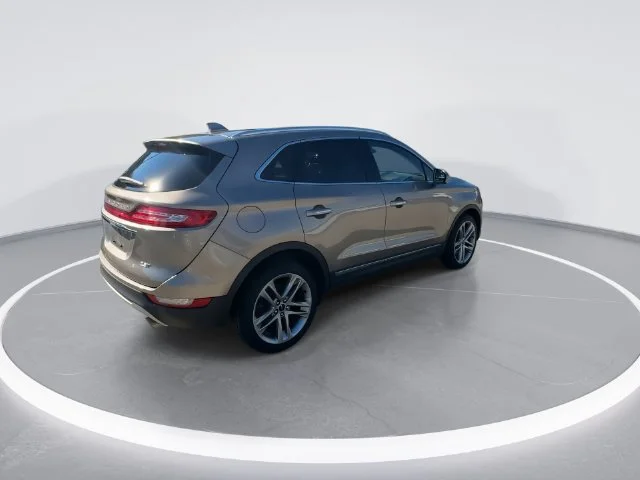 Used 2019 Brown Lincoln Reserve image 7